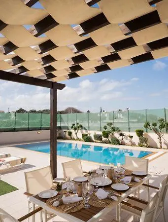 Lj Villa Protaras וילה *